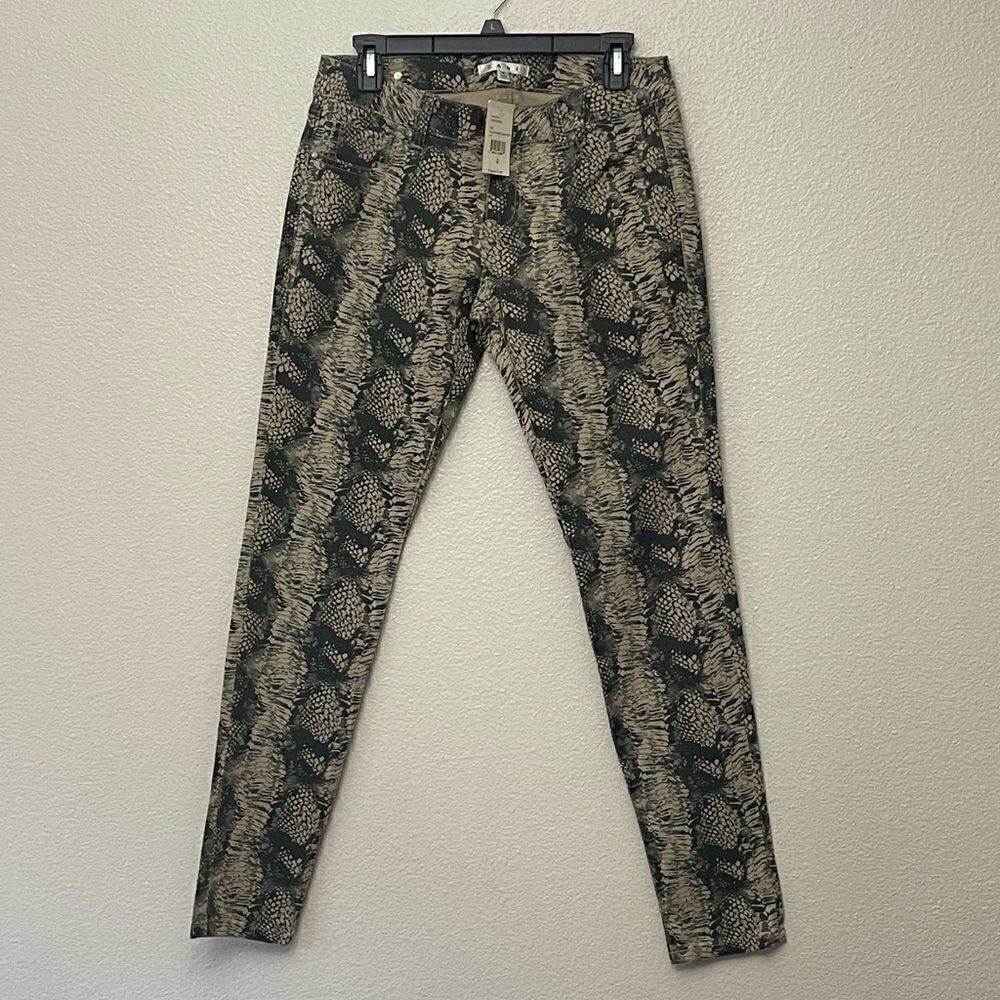 CAbi Diamondback Super Skinny Jeans Size 4 NWT